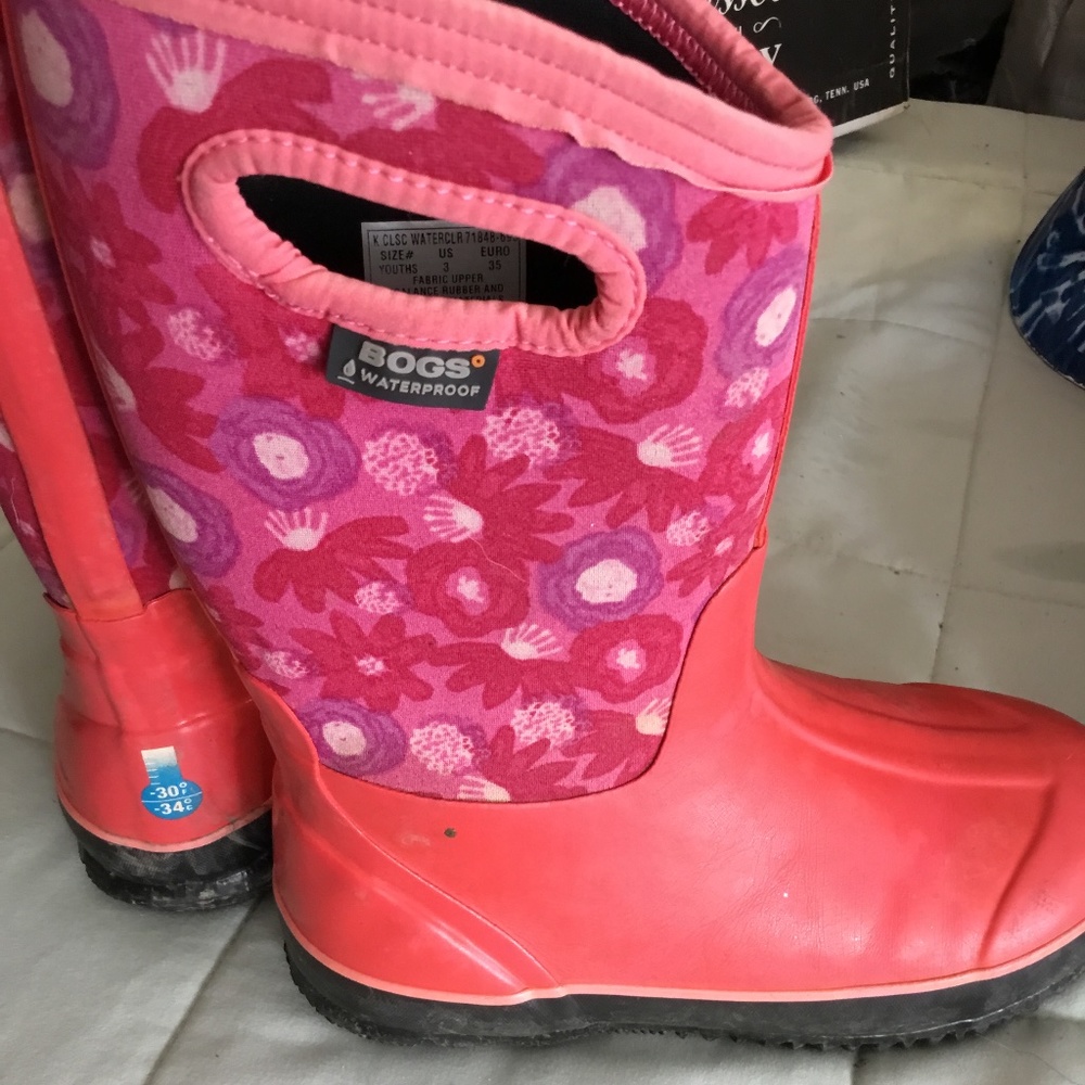 Girls waterproof bogs